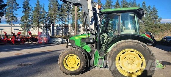 John Deere 5100R Trattori