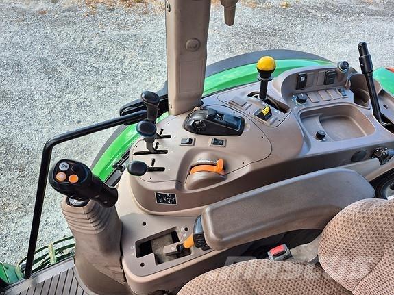 John Deere 6110MC Trattori
