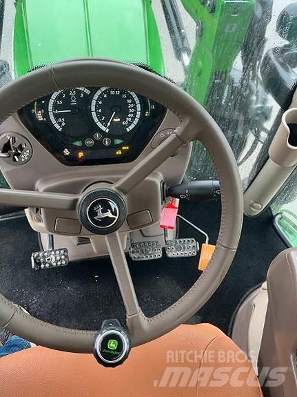 John Deere 6130R Trattori