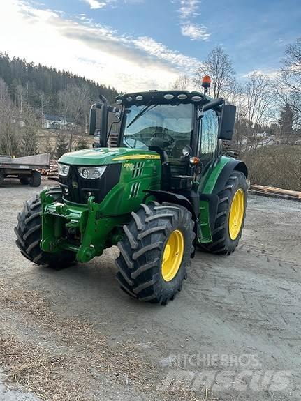 John Deere 6130R Trattori