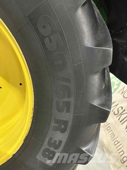 John Deere 6155R Trattori