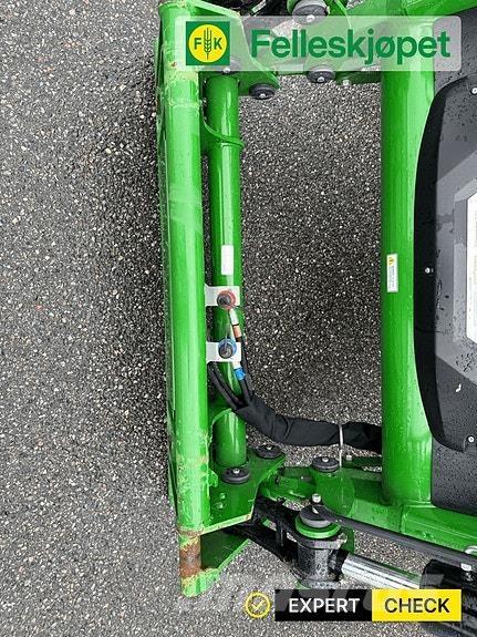 John Deere 6155R Trattori