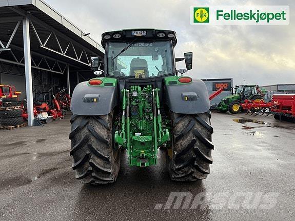 John Deere 6R 215 Trattori