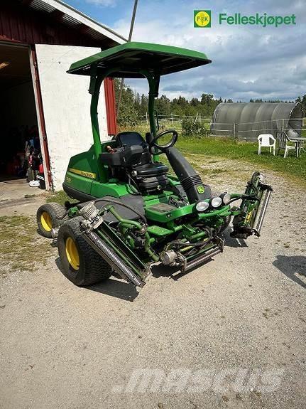John Deere 7500A Manutenzione verde e strade – Altro