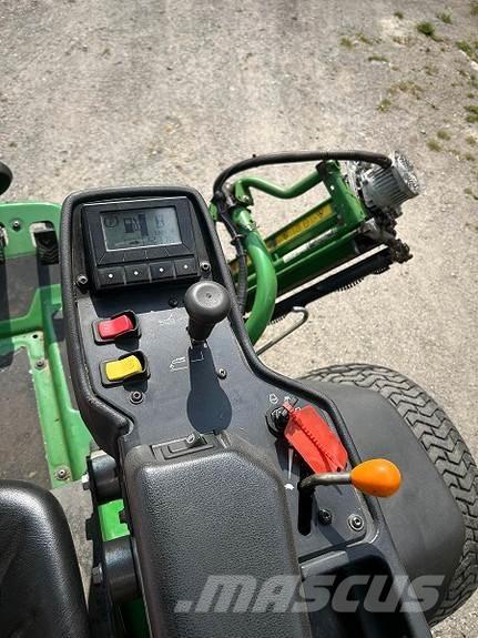 John Deere 7500A Manutenzione verde e strade – Altro
