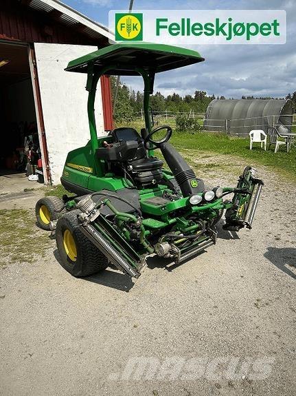 John Deere 7500A Manutenzione verde e strade – Altro