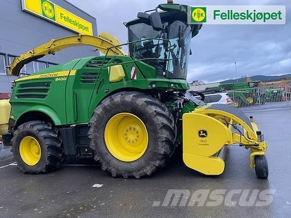 John Deere 8400 Falciandanatrici