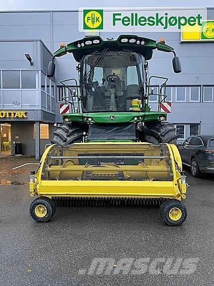 John Deere 8400 Falciandanatrici