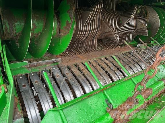 John Deere C440R Rotopresse