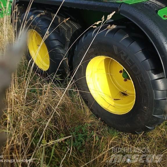 John Deere C441R Rotopresse