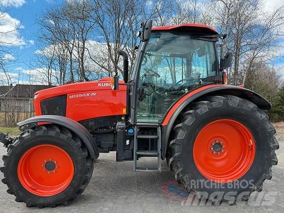 Kubota M135GX-IV Trattori