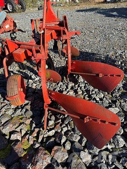 Kverneland 14 Aratri convenzionali