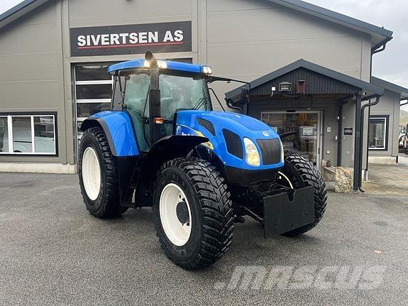 New Holland TVT190 Trattori