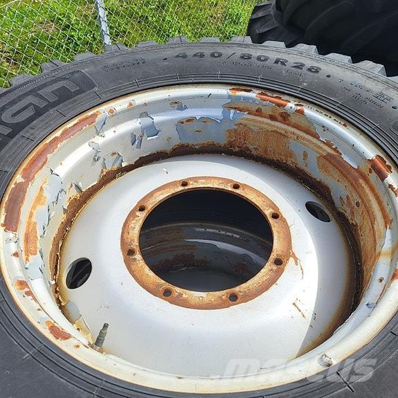 Nokian TRI 2 Pneumatici, ruote e cerchioni