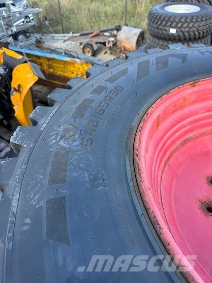 Nokian TRI 2 Altri macchinari per strade e neve