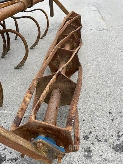 Potila 370 Altre macchine e accessori per l'aratura