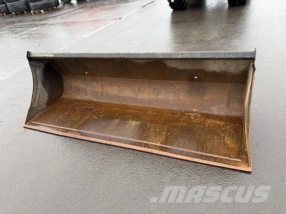 Quicke Muligens LV Rimorchi multiuso