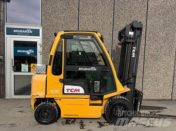 TCM FD25 Carrelli elevatori diesel