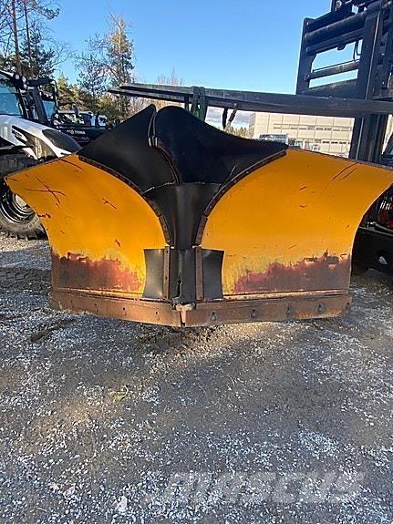 Tellefsdal 2700 V Lame spazzaneve e aratri