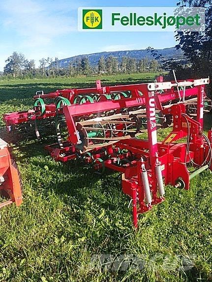 Unia Kombi 4,2 Altre macchine e accessori per l'aratura