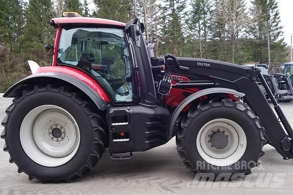 Valtra 235 Direct Trattori
