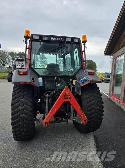 Valtra 6400 Trattori