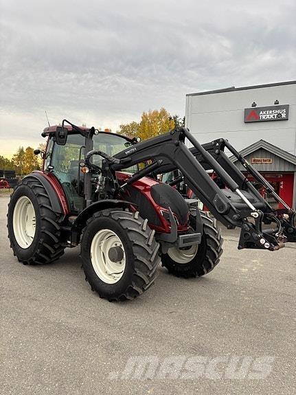 Valtra A134 Trattori