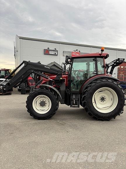 Valtra A134 Trattori