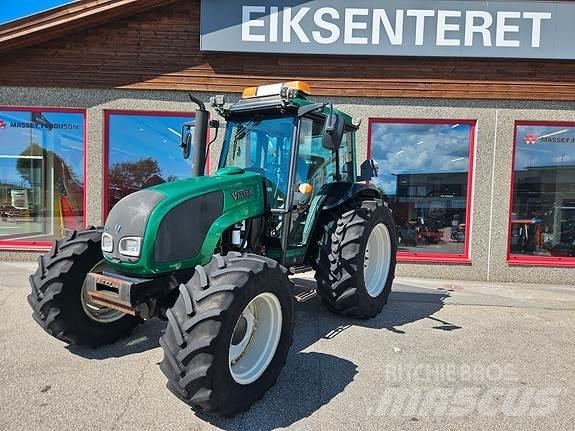 Valtra A92 Trattori
