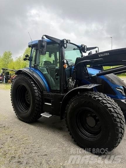 Valtra G 135 A Trattori