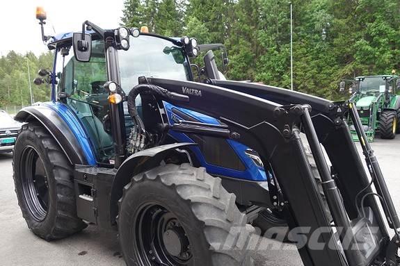 Valtra G125 Aktive Trattori