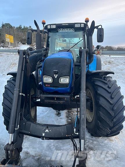 Valtra N-142 D Trattori