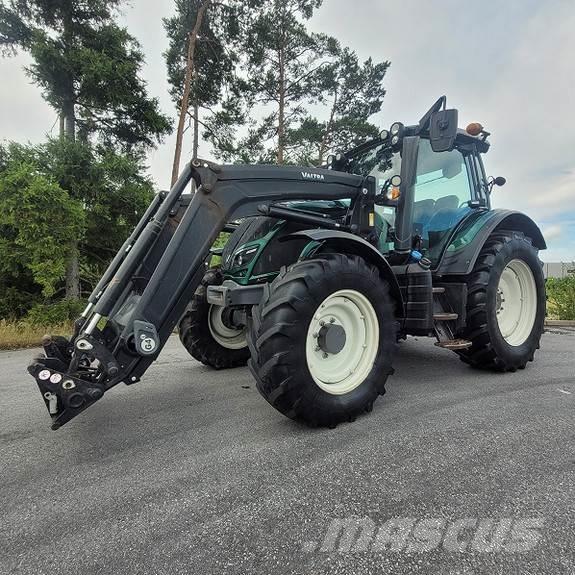 Valtra N114 Trattori