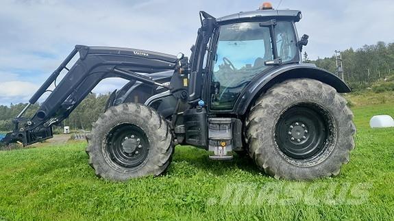Valtra N174 Trattori