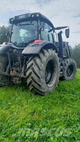 Valtra N174 Trattori