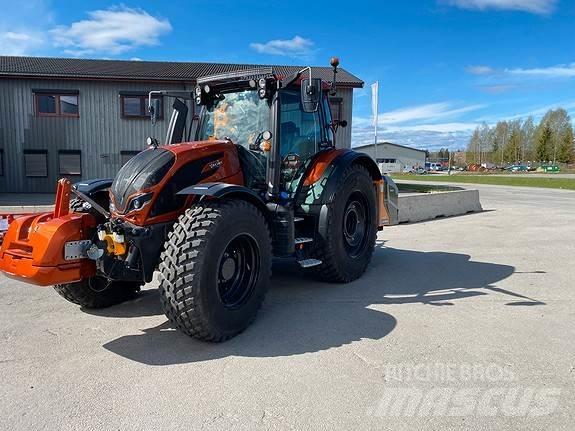 Valtra N175D Trattori