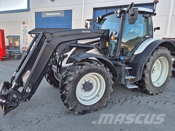 Valtra N175D. Trattori