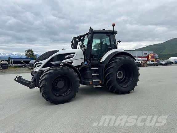 Valtra Q305 Trattori