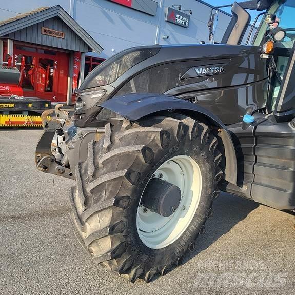 Valtra T 254 Trattori