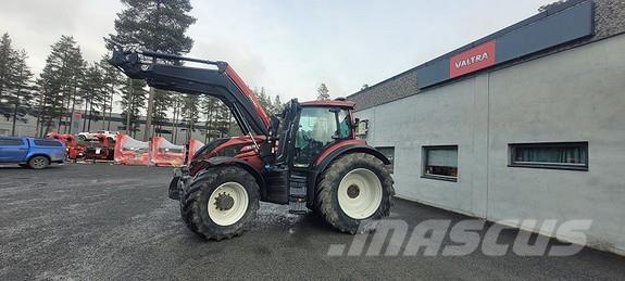 Valtra T234 Trattori
