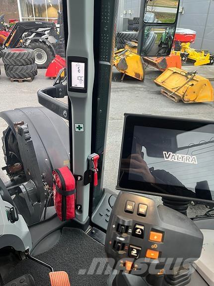 Valtra T234D Trattori