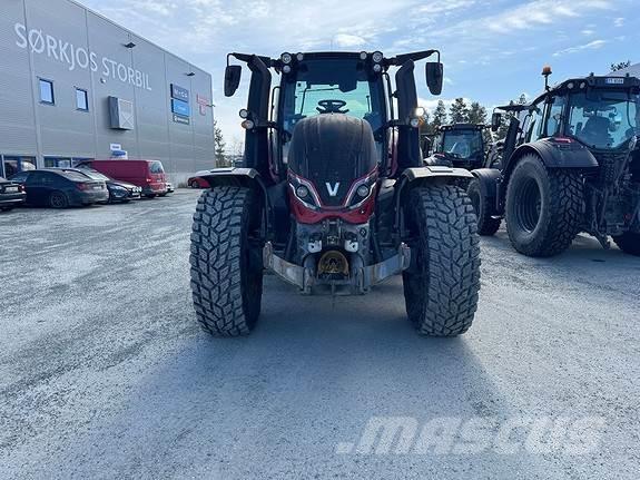 Valtra T235 Trattori