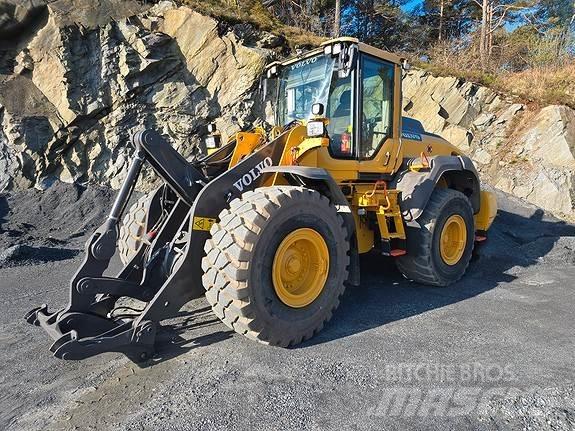 Volvo L110H Pale gommate