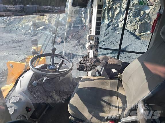 Volvo L110H Pale gommate