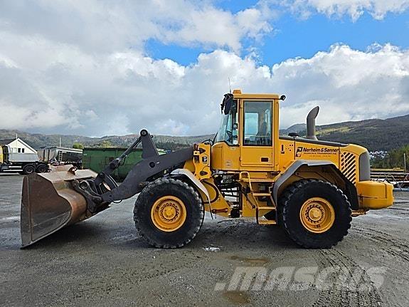 Volvo L90E Pale gommate