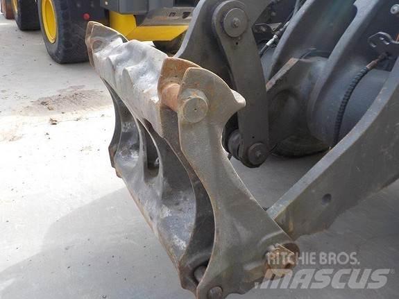 Volvo L90G Pale gommate