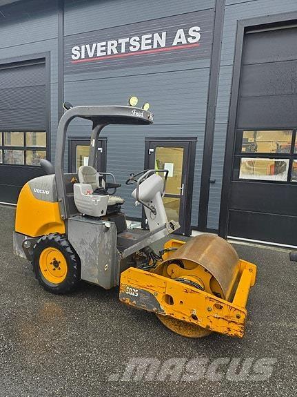 Volvo SD25 Finitrici