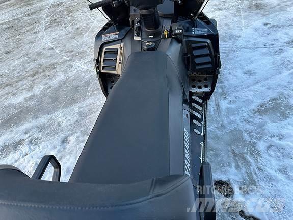 Yamaha Viking 5 Motoslitte