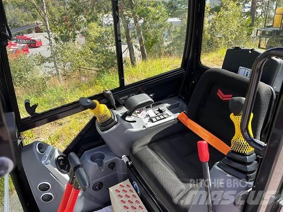 Yanmar SV15VT Miniescavatori