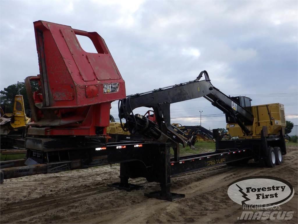 CAT 559D Caricatronchi con base su rimorchio